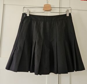 Aritzia Talula Olive Skirt